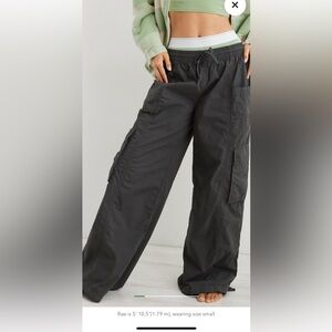 NWOT - aerie cargo pants